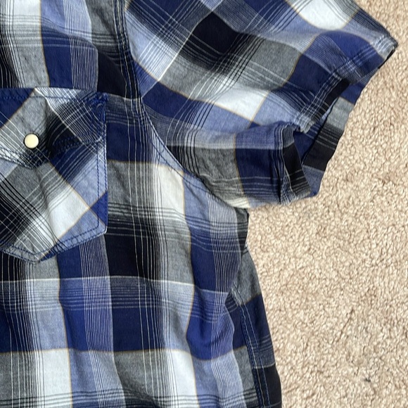 Roebuck & Co. Casual Blue and Black Plaid Button Down Shirt - Picture 4 of 5